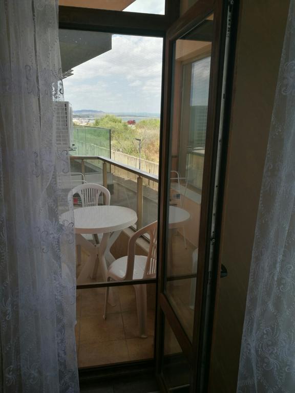 Sunshine Apartment Pomorie Exteriér fotografie