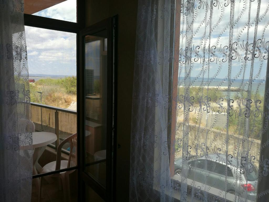 Sunshine Apartment Pomorie Exteriér fotografie
